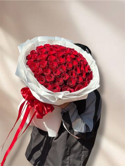 Valentines Day 50 Roses Classic Bouquet